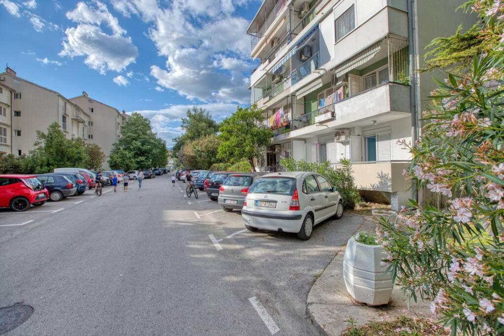 Apartment Milos Kotor Exterior foto